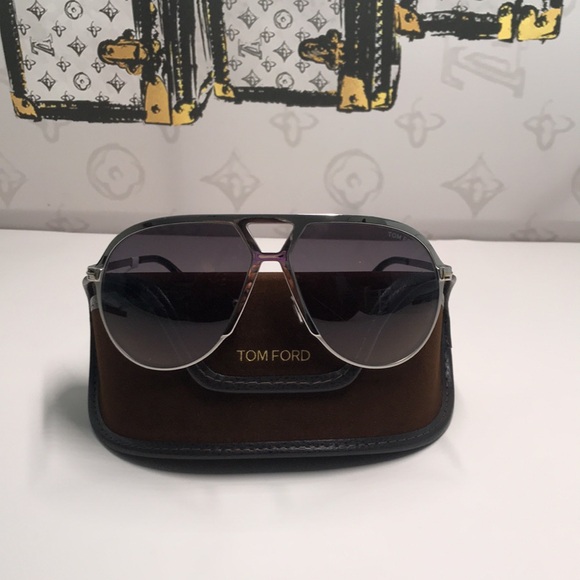 NEW AUTHENTIC Tom Ford Silver Aviator Sunglasses TF1060 16B main image 4